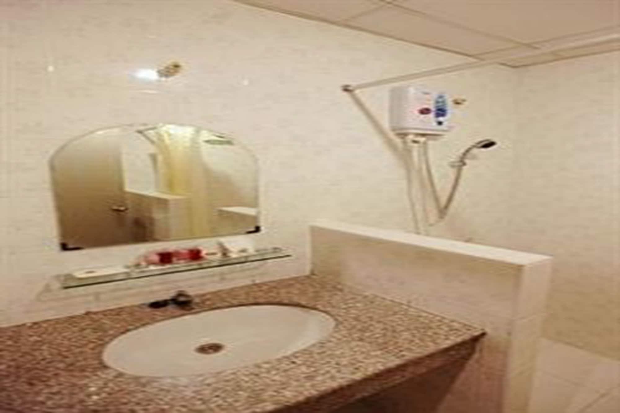Rafael Hotel And Mansion Bangkok - Sha Extra Plus Certified Екстер'єр фото