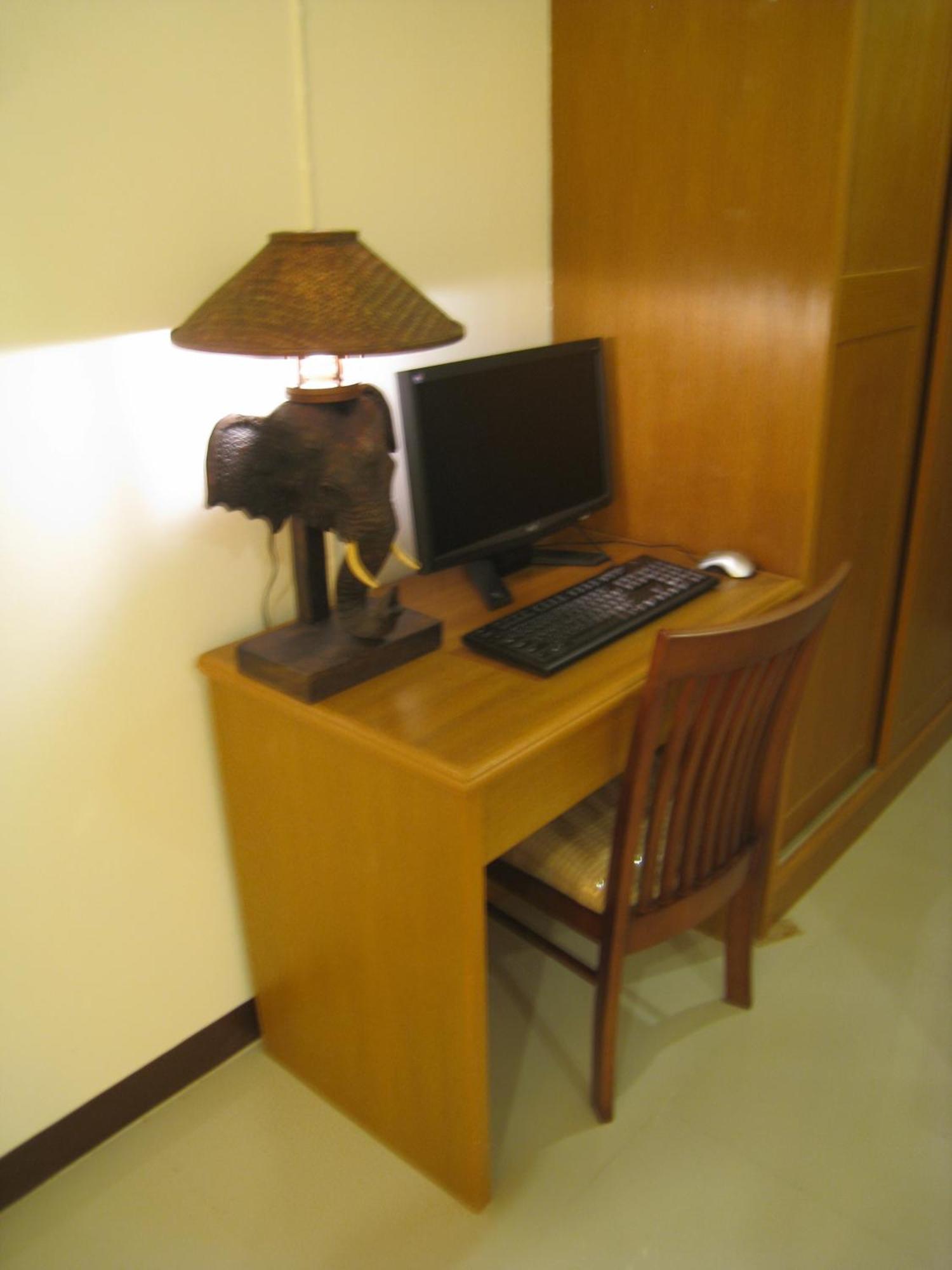 Rafael Hotel And Mansion Bangkok - Sha Extra Plus Certified Екстер'єр фото
