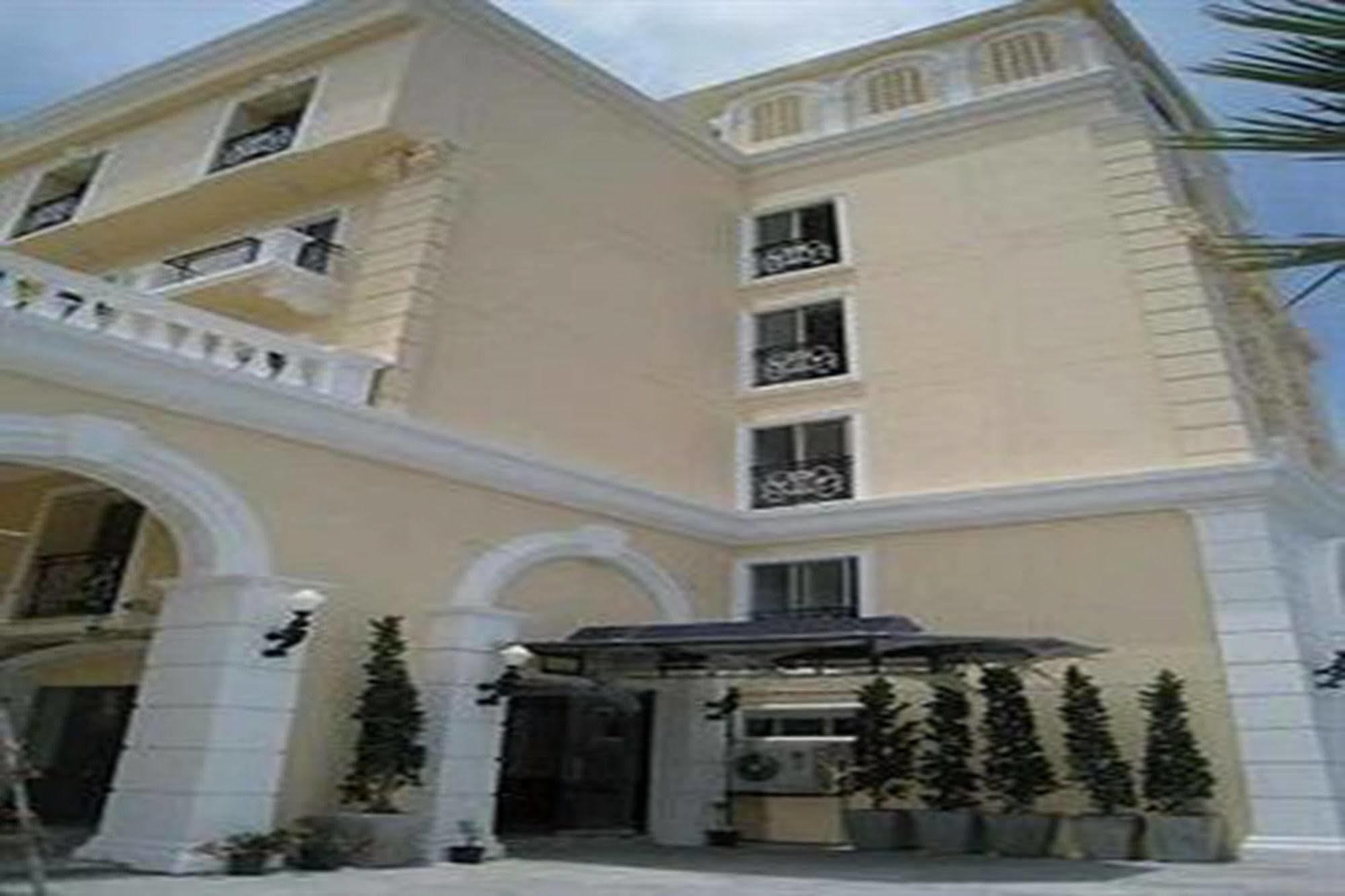 Rafael Hotel And Mansion Bangkok - Sha Extra Plus Certified Екстер'єр фото